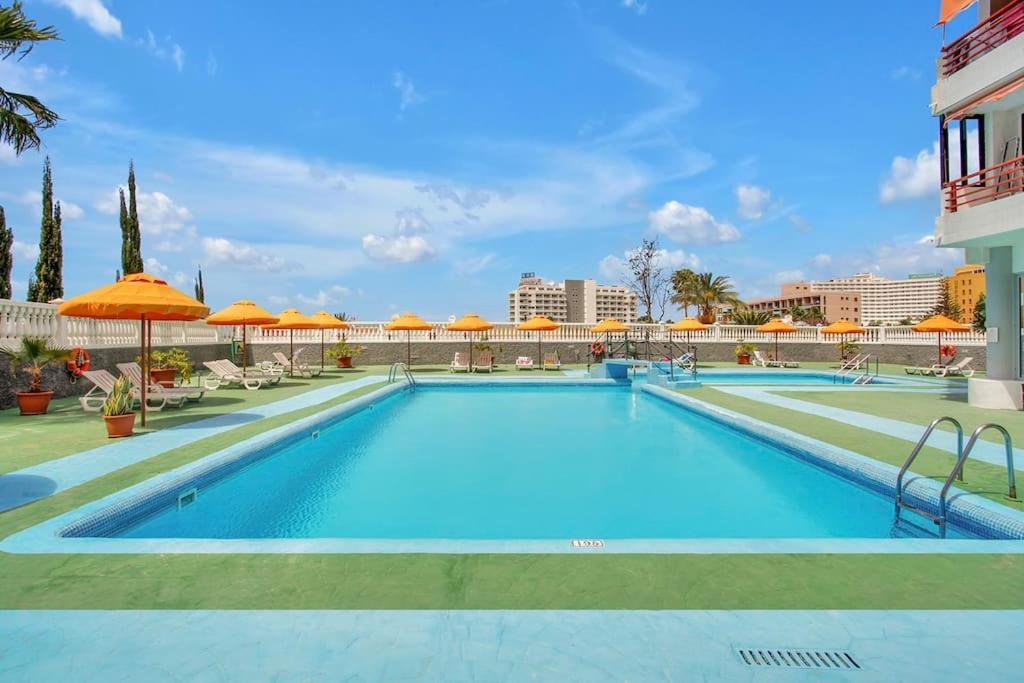 Alexander Apartment Playa De Las Americas Экстерьер фото