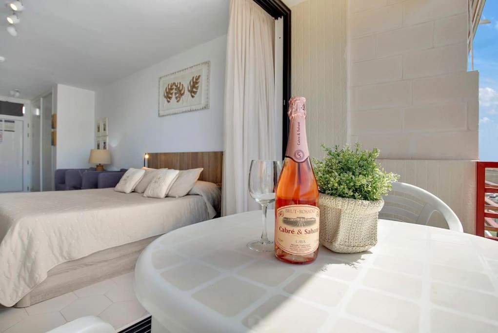 Alexander Apartment Playa De Las Americas Экстерьер фото